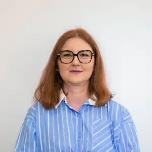 Psycholog, psychotraumatolog.

Ewelina Białkowska

Kilka lat działała jako wolontariuszka na rzecz drugiego człowieka. Wierzy w to, że wspólnie z wolontariuszami, realizując działania z zakresu psychoedukacji, pomoże młodzieży w radzeniu sobie z różnorodnymi życiowymi wyzwaniami. Własne doświadczenie zawodowe zdobywała na licznych warsztatach i praktykach z dziedziny psychologii. Aktualnie działa jako psycholog szkolny oraz przedszkolny.