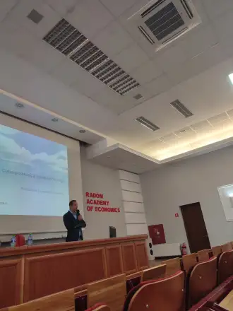 Ciemne oblicze cyberprzestrzeni w życiu dzieci i młodzieży (Fotorelacja)